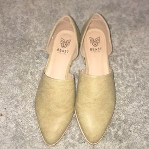 Beast Camel colored flats